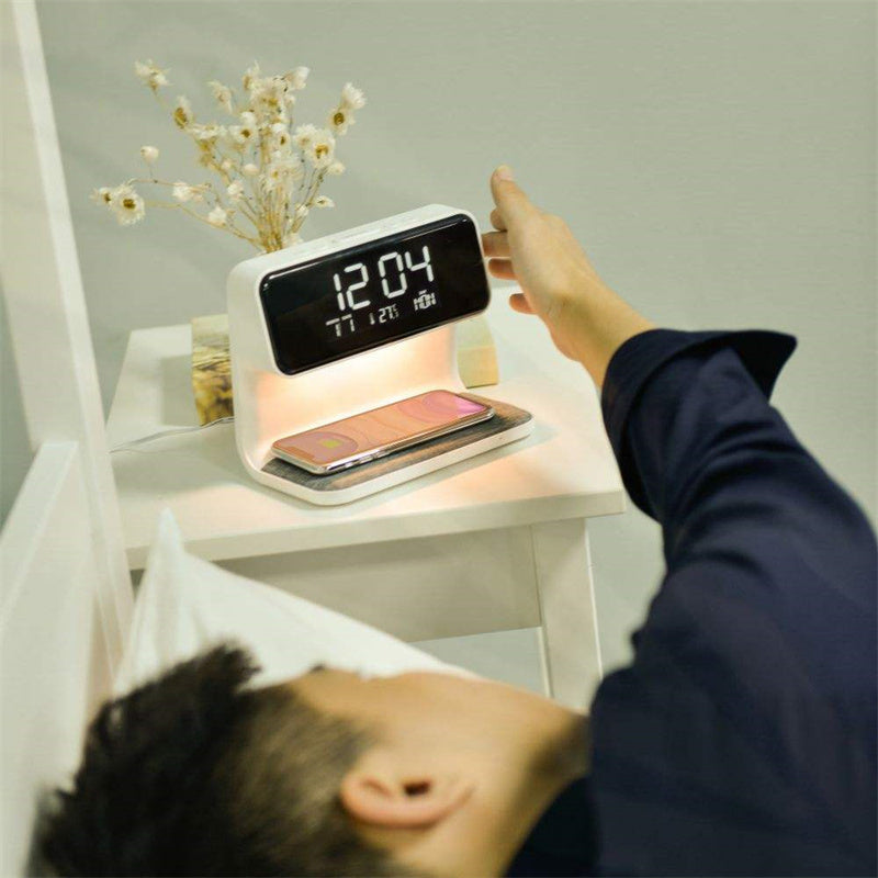 Isylenor – lampka nocna 3 w 1 z ładowarką bezprzewodową, budzikiem LCD i ściemnialną diodą LED