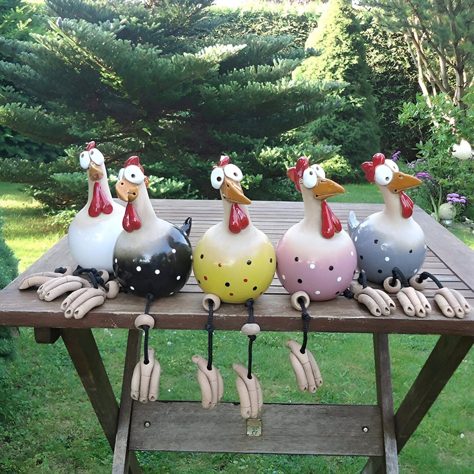 Caeloria - Rooster Garden Statue with Big Eyes Made of Weatherproof Resin