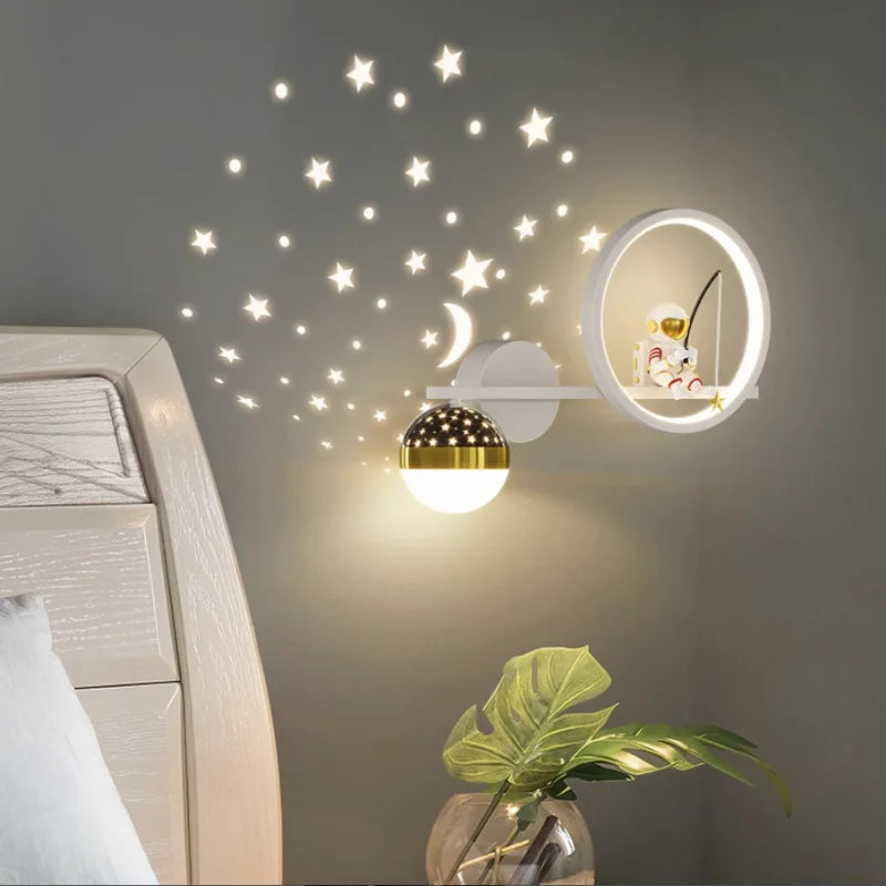 Calynea - Nowoczesna lampa ścienna do pokoju dziecięcego, nastrojowe oświetlenie