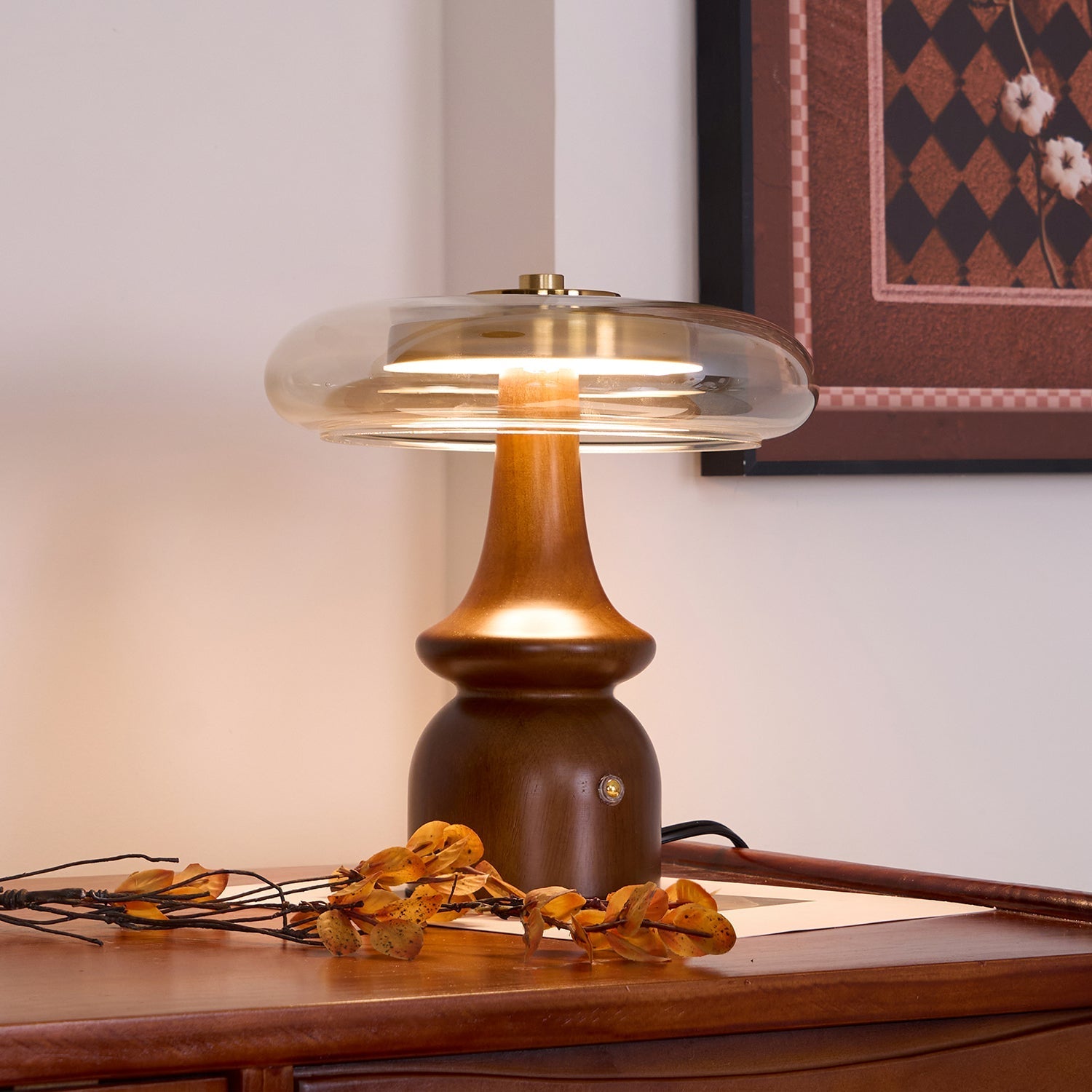Rivara - Nowoczesna lampa stołowa o minimalistycznym designie i nastrojowym oświetleniu