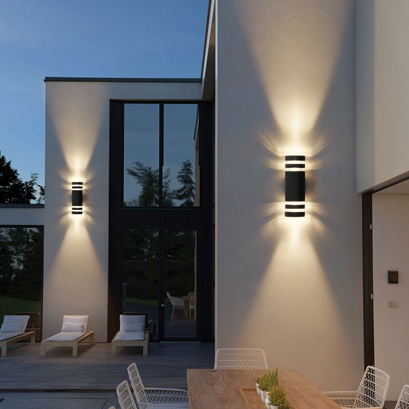Lystria - Tweelaagse Buitenwandlamp Met Op- en Neerwaarts Licht