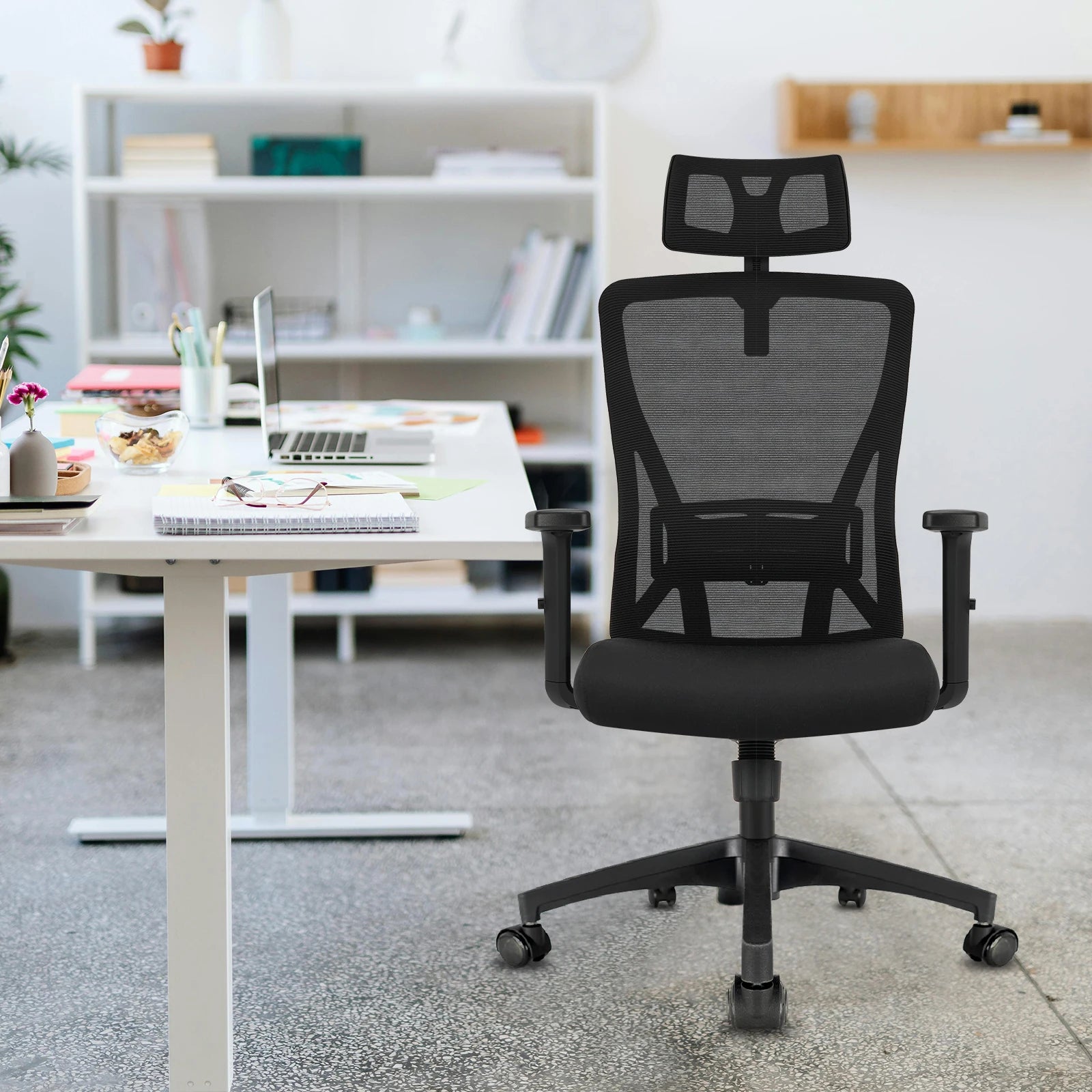 Feronia - Ergonomiczny fotel biurowy z regulowanym zagłówkiem i podłokietnikami