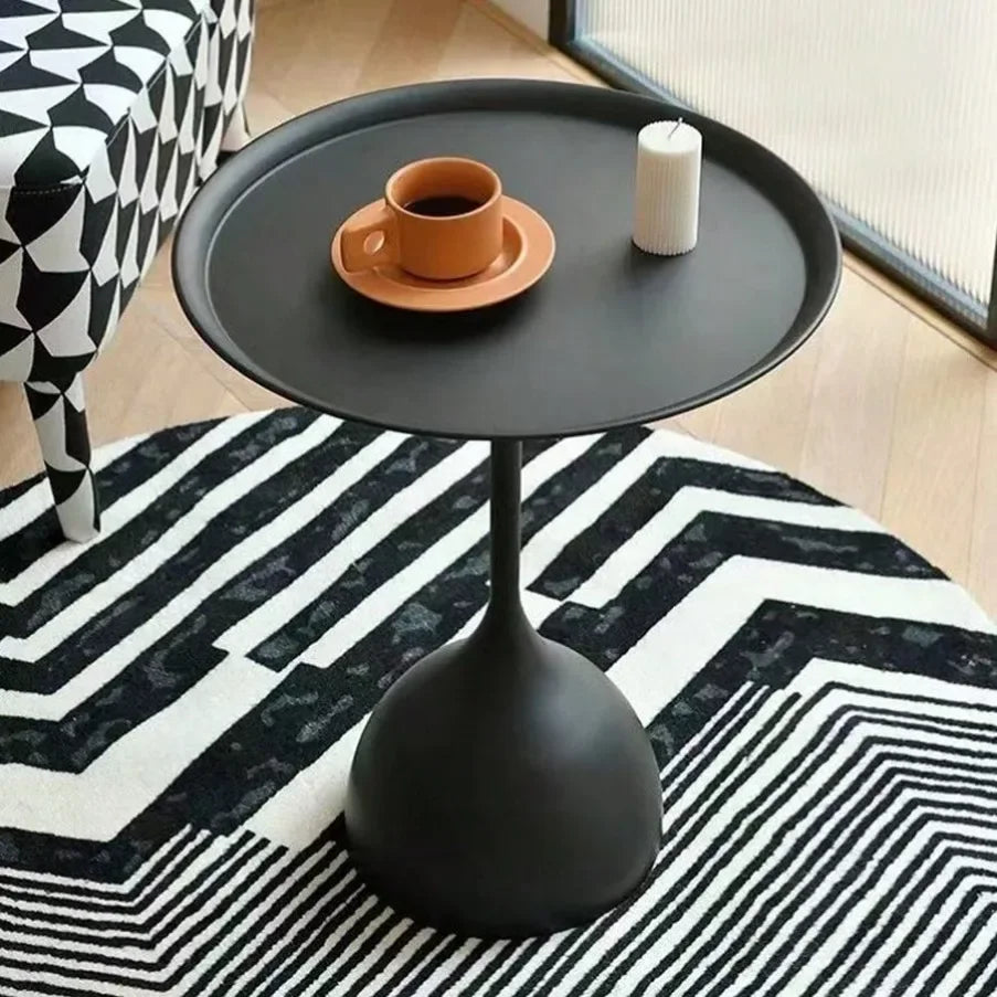 Valessia - Scandinavische Ronde Bijzettafel van Metaal