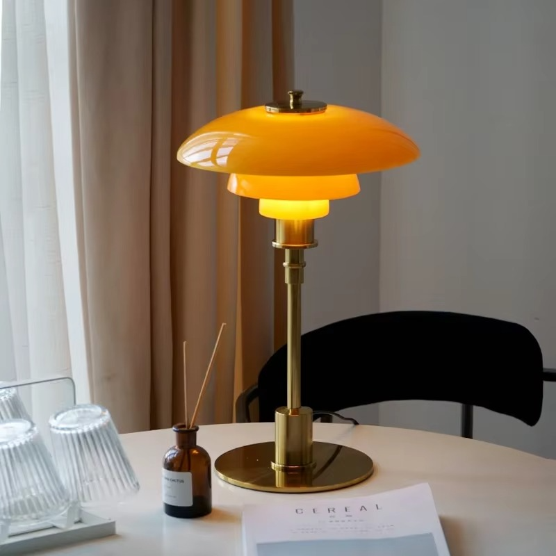 Ephyrella - skandynawska designerska lampa stołowa minimalistyczna