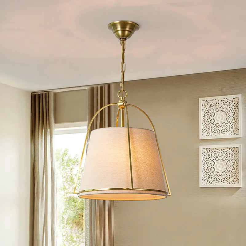 Pallas - Moderne Hanglamp van Stof met Messing Frame