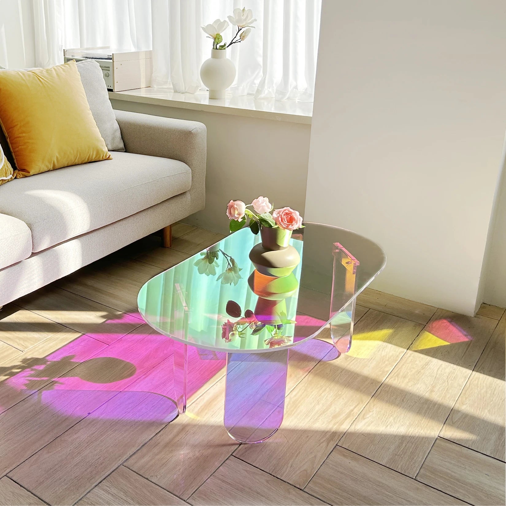Elythos - Iridescente Acryl Salontafel als Kleurrijke Bijzettafel