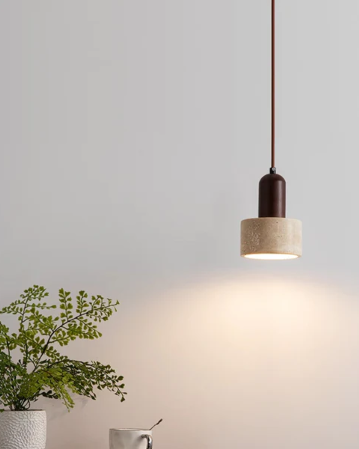 Calyora - Travertin kamień naturalny lampa wisząca w nowoczesnym wzornictwie