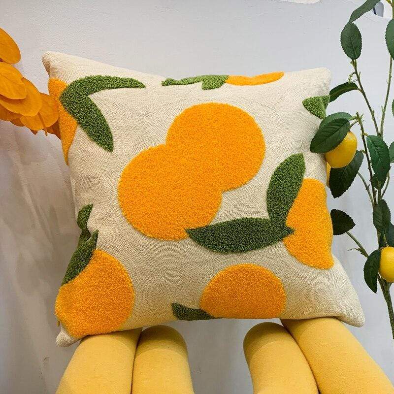Olivienne - Oranje Geborduurd Sierkussen